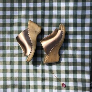 Rose gold no.6 wedge clogs 🌹